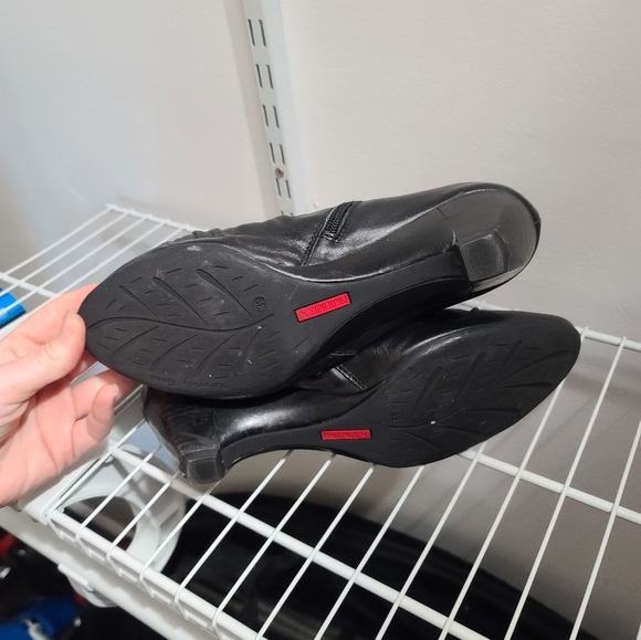 Shoes - Picture 4 of 10